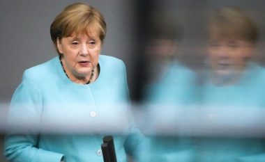 Merkel vjen me paralajmërim sa i përket variantit Delta të COVID-19