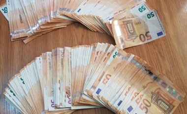 65 vjeçarit nga Përmeti i vjedhin 75 mijë euro në banesë, policia ndalon dy persona