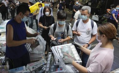 ‘Viktima e tiranisë’: Gazeta pro-demokratike Apple Daily e Hong Kongut publikon edicionin e fundit