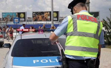 Policia vë në funksion edhe dronin – për tri javë në Prishtinë dënohen mbi 400 shoferë për mosrespektim të dritës së kuqe dhe për tejkalim në vijën e plotë