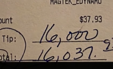 Klienti amerikan lë bakshish 16 mijë dollarë në një restorant të New Hampshire
