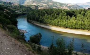 Dibër, e mitura mbytet në lumin Drin