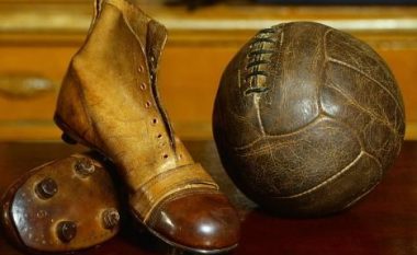 Futbolli dhe një copë kujtimi nga fëmijëria