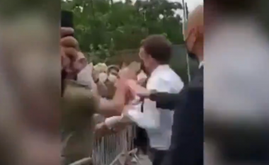 Macron goditet me shuplakë në fytyrë nga një qytetar