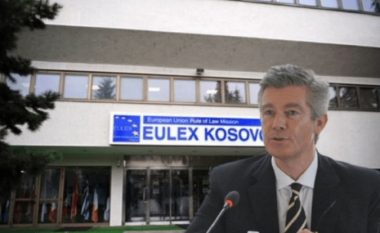 Më 12 korrik, Simmons raporton në Kuvendin e Kosovës për skandalet e EULEX-it
