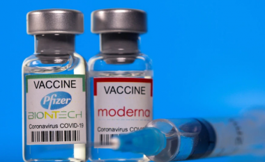 CDC: Vaksinat e Pfizerit dhe Modernës mund të shkaktojnë miokardi