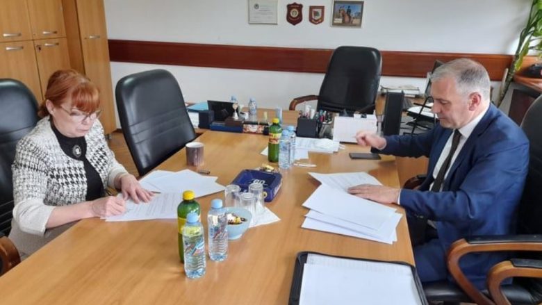 Prokuroria e Maqedonisë dhe Shqipërisë nënshkruajnë memorandum për bashkëpunim kundër korrupsionit