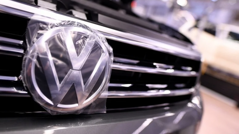 Hakerët vjedhin të dhënat e 3 milionë klientëve të VW