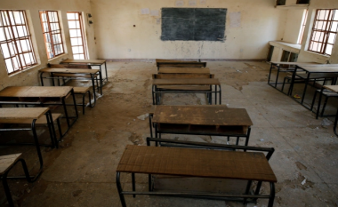 Vritet një polic dhe rrëmbehen disa mësues e nxënës në një shkollë në Nigeri