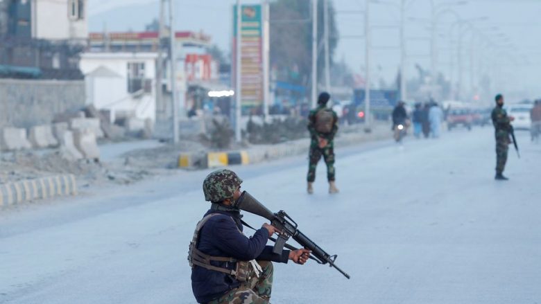 NATO po tërhiqet, por afganët kanë nis një luftë të ashpër me talebanët