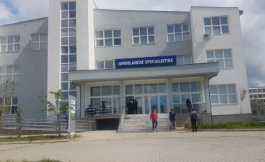 QKUK kërkon nga qytetarët të respektojnë terminët në ambulanca specialistike