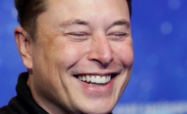 Elon Musk dërgon çmimin e kriptovalutës CumRocket ‘në qiell’ pasi bëri një shkrim për të në Twitter