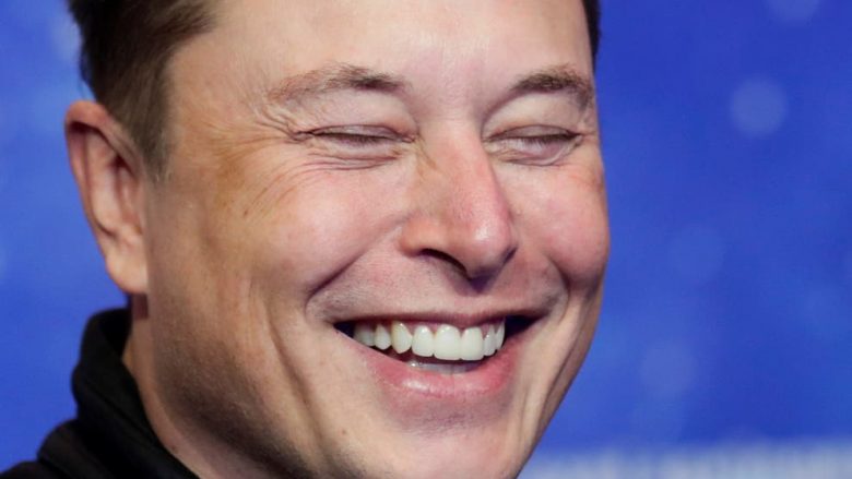 Elon Musk dërgon çmimin e kriptovalutës CumRocket ‘në qiell’ pasi bëri një shkrim për të në Twitter