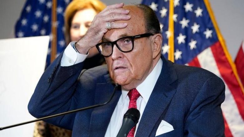 Rudy Giulianit i pezullohet licenca e avokatit në New York