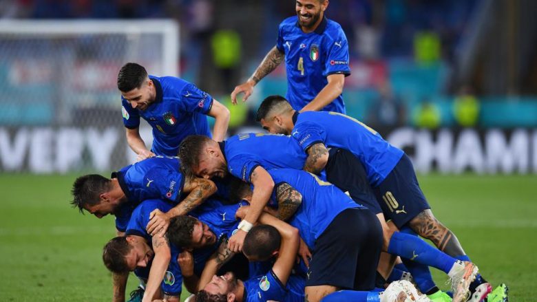 Italia mposht Zvicrën, kualifikohet në fazën e eliminimit direkt