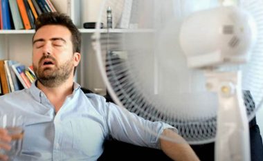 Simptomat e goditjes së nxehtësisë ndodhin papritmas dhe pa paralajmërim: Mund t’ju rrezikojë jetën – patjetër ndiqni këto rregulla