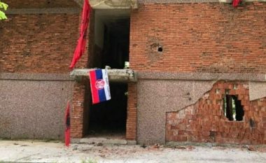 Shoqatat e dala nga Lufta e UÇK-së reagojnë pasi flamuri i Serbisë u pa në kullën e vrojtimit në Koshare
