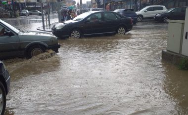 Rrebeshe shiu dhe breshër në Podujevë