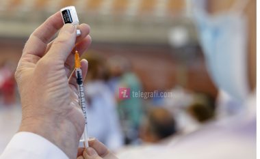 Drejtori i Klinikës Infektive fton qytetarët të vaksinohen: Pfizer dhe AstraZeneca janë të sigurta