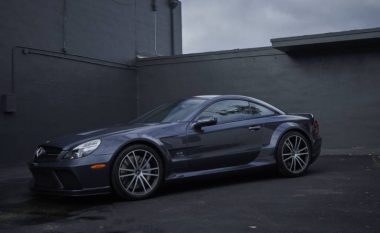 Seria e zezë e Mercedes-Benz AMG GT është një perlë