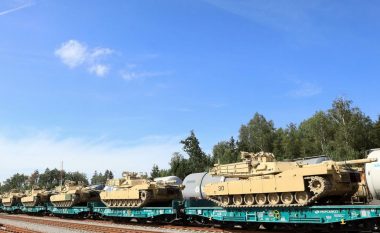 Polonia bëhet me 250 tanke të reja amerikane Abrams, arrihet marrëveshja me SHBA-të që kap shumën e 6 miliardë dollarëve