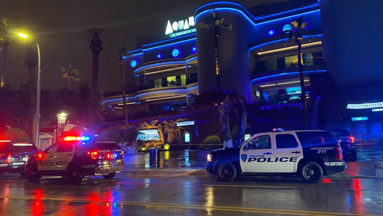 Dy të vdekur dhe një i plagosur në një restorant në Houston