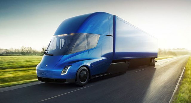 Tesla po e shtyn prodhimin e kamionit për vitin 2022