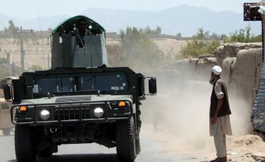 Talibanët tanimë kontrollojnë më shumë se gjysmën e rretheve të Afganistanit