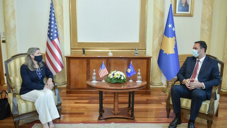Konjufca në takim me senatoren amerikane: Roli i SHBA-së është i pazëvendësueshëm dhe i domosdoshëm për të ardhmen e Kosovës