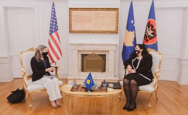 Presidentja Osmani i kërkoi senatores amerikane ndihmë për anëtarësimin e Kosovës në NATO