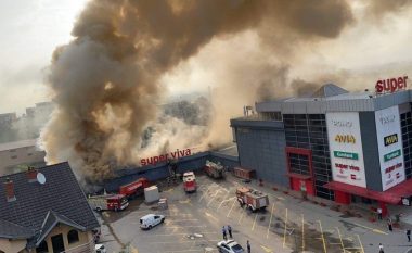 Përfshihet nga zjarri një depo në Lipjan