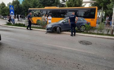 Aksident trafiku në qendër të Prishtinës