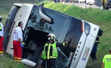 Policia gjermane jep detaje rreth rrokullisjes së autobusit me targa të Serbisë