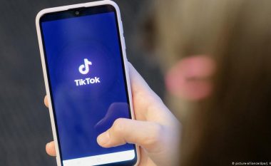 Pakistani ndalon përsëri TikTok-un për mos filtrimin e përmbajtjes ‘imorale’