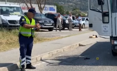 Kamioni përplas fëmijën 12-vjeçar në Elbasan