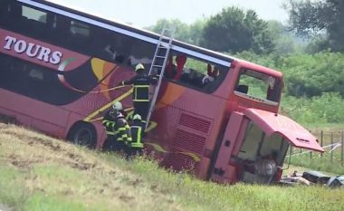Shkaqet që çojnë në aksidentimin e autobusëve