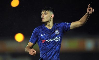 Chelsea dhe Broja do të nënshkruajnë kontratë të re, shqiptari do të jetë për pesë vite te klubi londinez