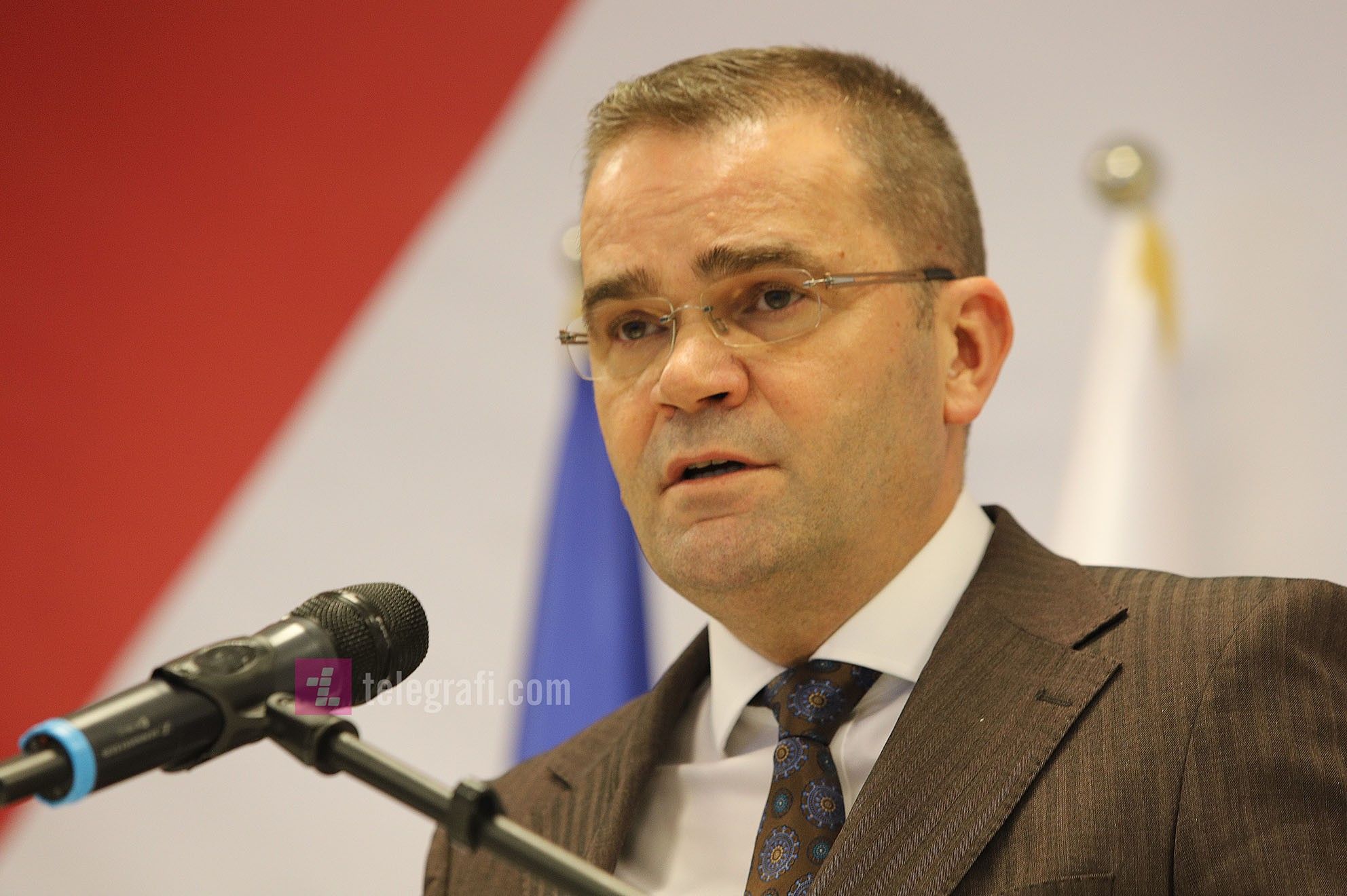 Mehmeti Sivjet Kosova me dy sfida, papunësinë dhe deficitin tregtar