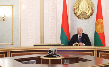 Lukashenko urdhëron mbylljen e kufirit Bjellorusi-Ukrainë