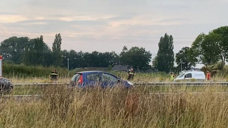 Mbi 150 shoferë u gjobitën në Holandë – ata regjistruan aksidentin me celularët e tyre