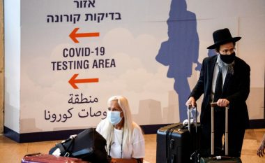 Të jetosh me COVID-19: Izraeli ndryshon strategji ndërsa varianti Delta vazhdon të godasë
