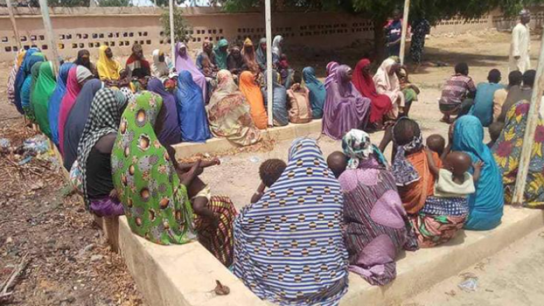 Rreth 100 gra dhe fëmijë të rrëmbyer u shpëtuan në Nigeri