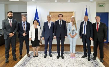 Deputetë shqiptarë e boshnjakë të Kuvendit të Serbisë priten në takim nga Kurti, shprehin përkrahje për Qeverinë e Kosovës