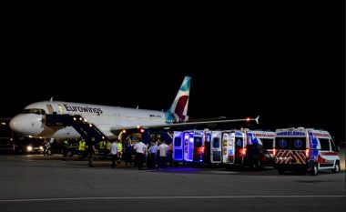 Bashkatdhetarët që i mbijetuan aksidentit në Kroaci, priten në Aeroportin e Prishtinës nga krerët e shtetit