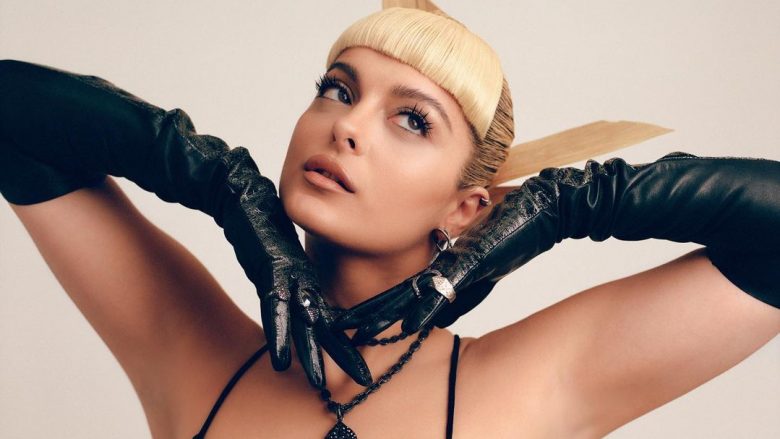 Bebe Rexha shpjegon domethënien e këngëve ‘të errëta’ të albumit të ri: Doja që fansat ta dinin se unë jam aty për ta