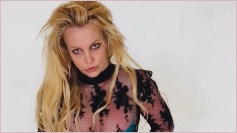 Tërhiqet menaxheri i Britney Spears, paralajmëron pensionimin e këngëtares