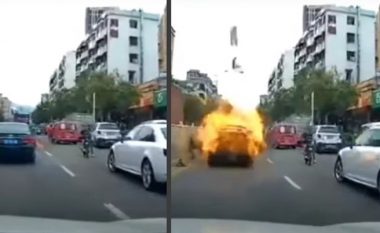 Shikoni si duket kur vetura me gaz shpërthen në rrugë