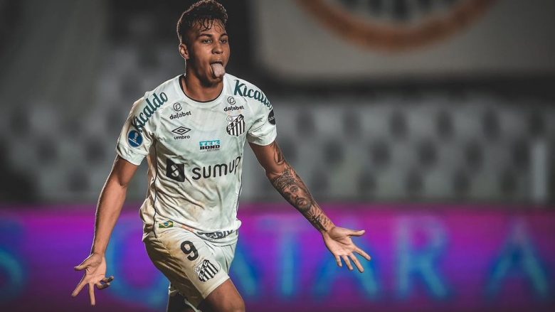 Situata e komplikuar e transferimit të Kaio Jorge – ka arritur marrëveshje edhe me Milanin edhe me Juven, ndërsa Santosi do t’ia shesë Benficas