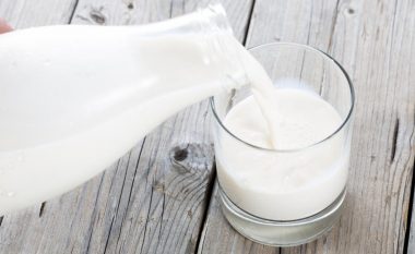 Pirja e një gote qumësht dhe ngrënia e një gote kos çdo ditë mund të ndihmojë në parandalimin e diabetit të tipit 2