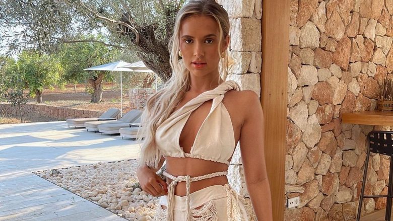 Ylli televiziv Molly-Mae për pushime në Ibiza mori me vete rroba në vlerë dhjetëra mijëra euroshe